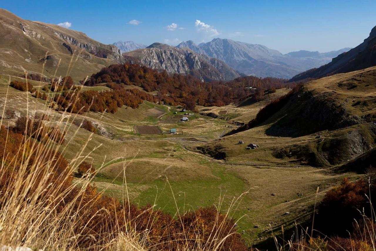 Apartmani Kosuta Tjentiste Exteriér fotografie